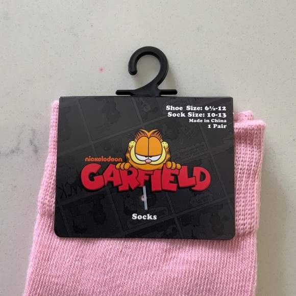 🤩3/$15 SALE🤩!!!
Nickelodeon Garfield Pink Socks - Picture 2 of 4